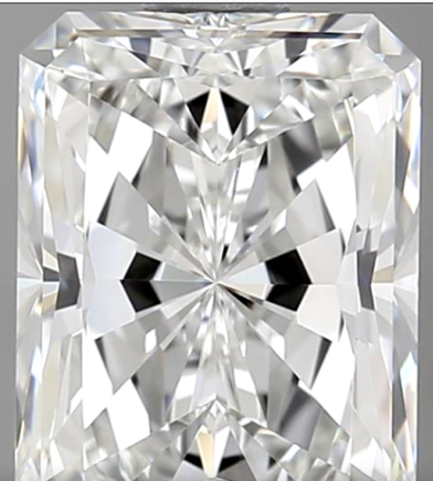 Radiant-cut diamond from Anny’s buying guide with a pronounced dark bow-tie pattern across its centre.