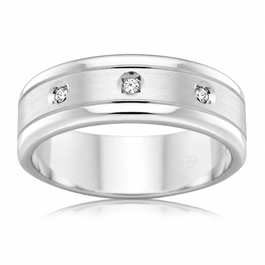 Faceted Diamond Trio in 9kt White Gold, colour preview