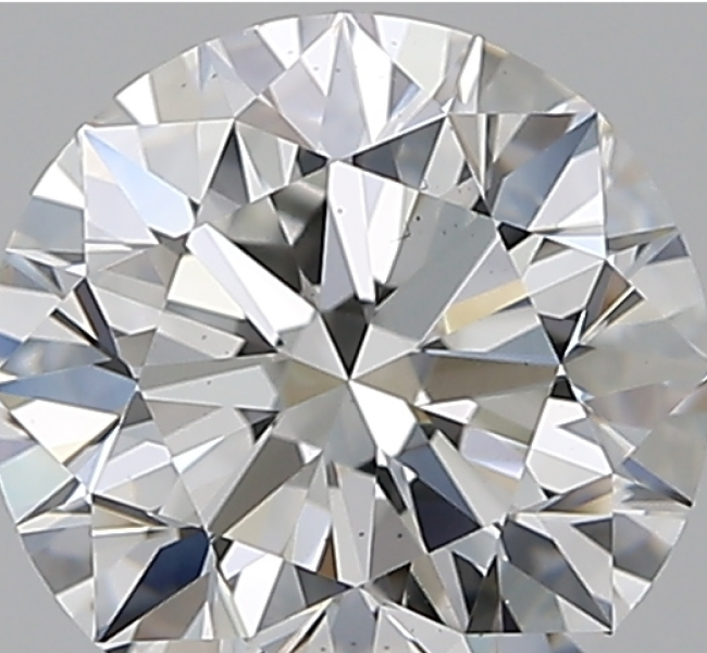 Non milky diamond without cloudiness