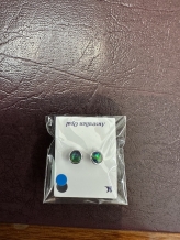 14kt YG triplet opal stud ear