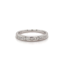 18kt WG Dia Chnl Band 0.32ct