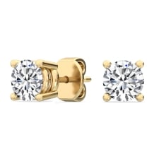 0.70ct 4 Claw Stud Earring